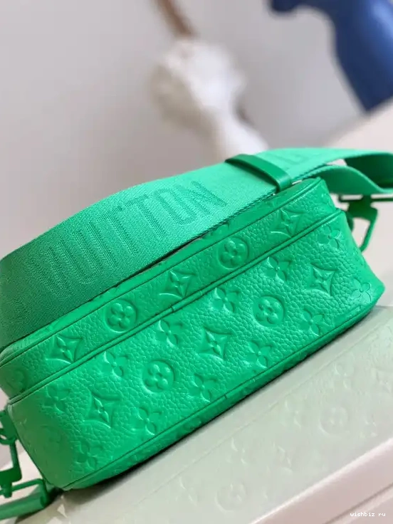 WIS MESSENGER VUITTON LOUIS S LOCK 0513